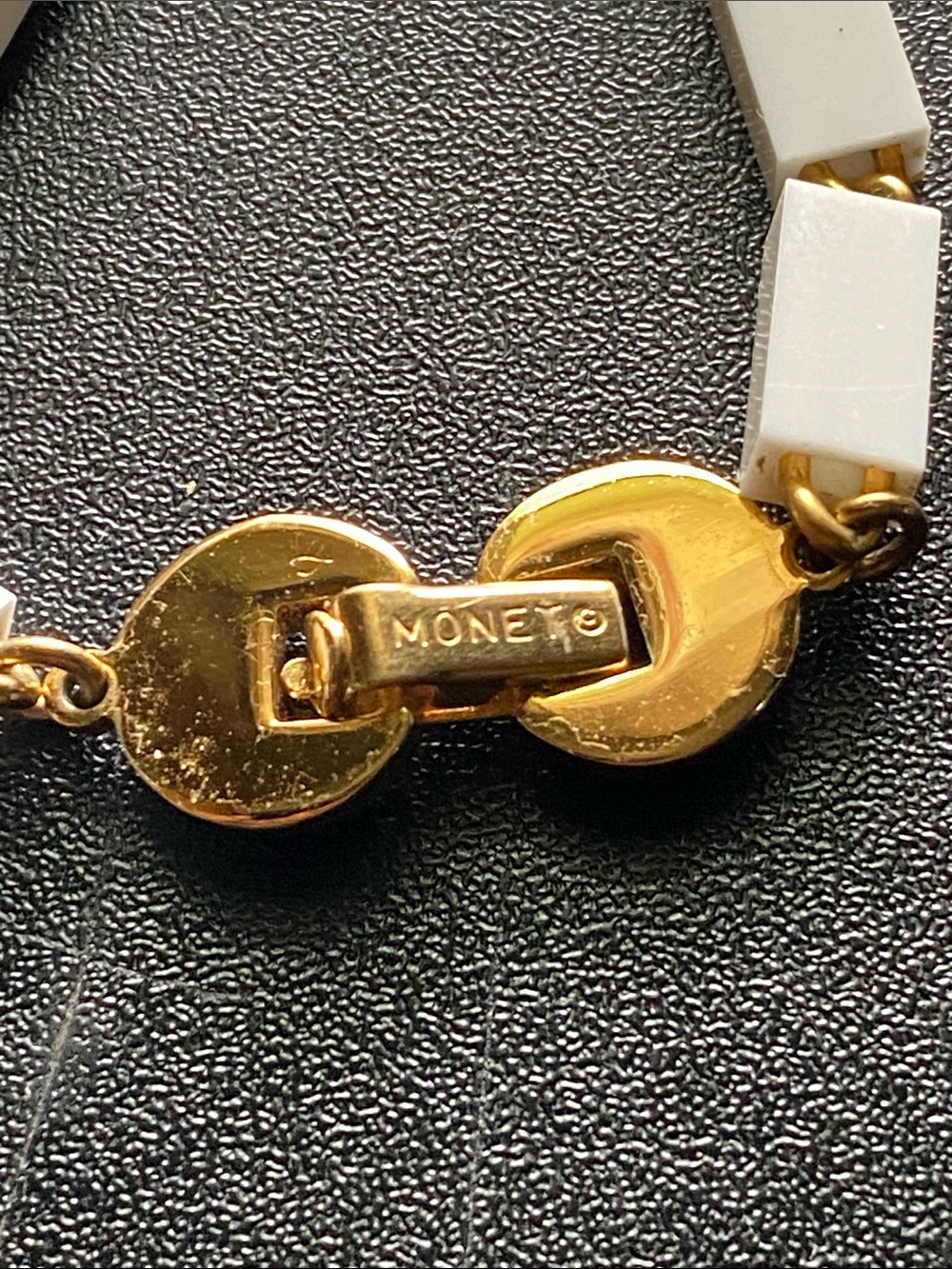 Vintage Monet Modernist Pendant Necklace - Picture 5 of 7